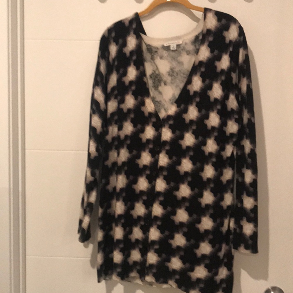 NWOT Longline V-Neck Houndstooth Cardigan Size L
